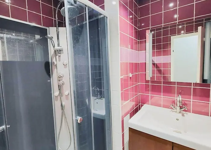 Private In Cozy Shared - N2-4 Appartement Lormont